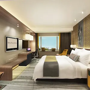royal-plaza.getmacauhotels.com/